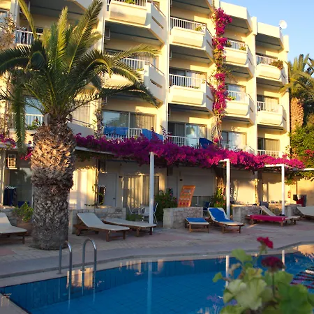 Mare & Water Park 5*