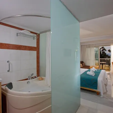 Mare & Water Park Hotel