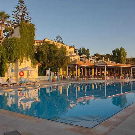 Mare & Water Park Hotel Rétino