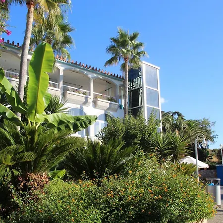 Mare & Water Park 5*