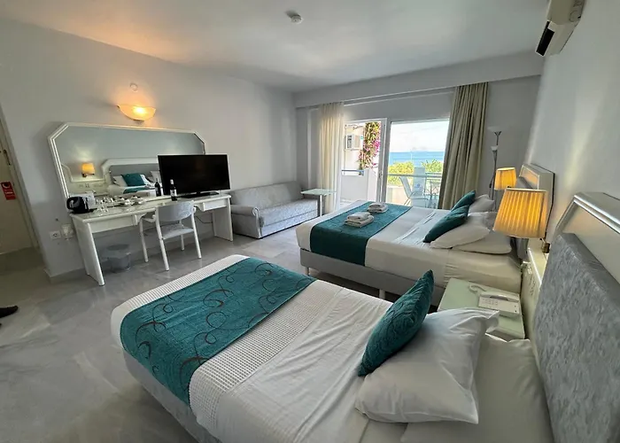 Mare & Water Park ريثيمنو