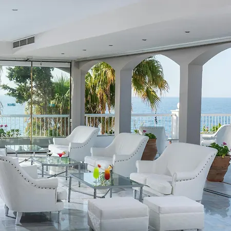 Mare & Water Park 5*